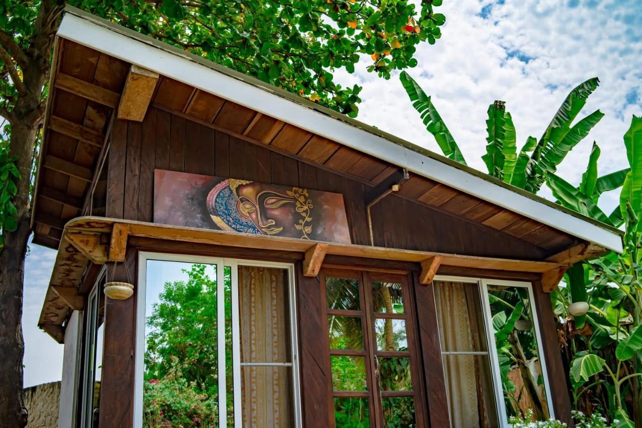 Kokrobite Gardens Restaurant And Guest House Eksteriør bilde