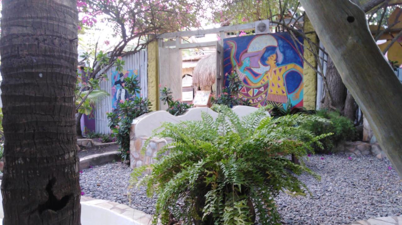 Kokrobite Gardens Restaurant And Guest House Eksteriør bilde